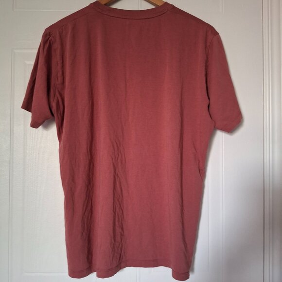 Uniqlo Tshirts - Picture 6 of 6